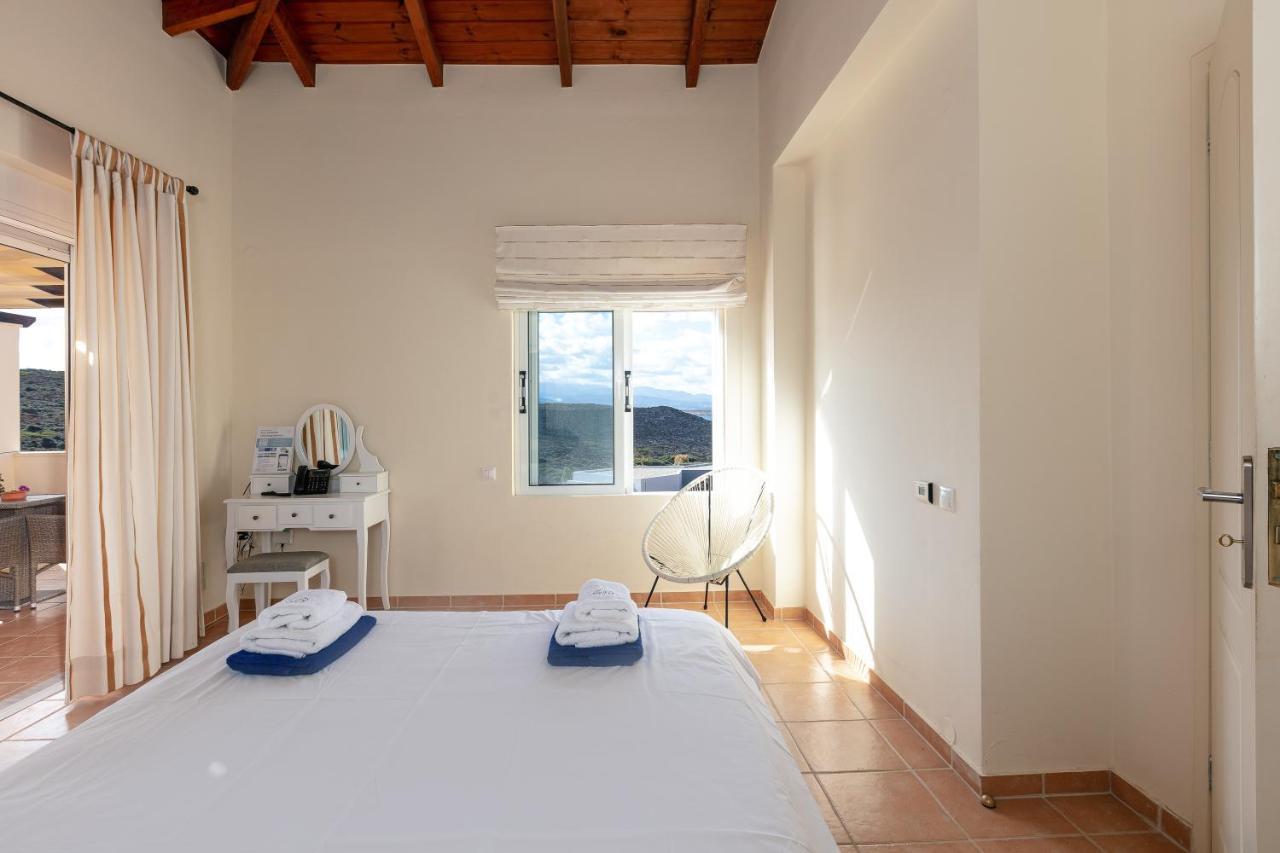 Lake And Sea Villa Tersanas Exterior foto